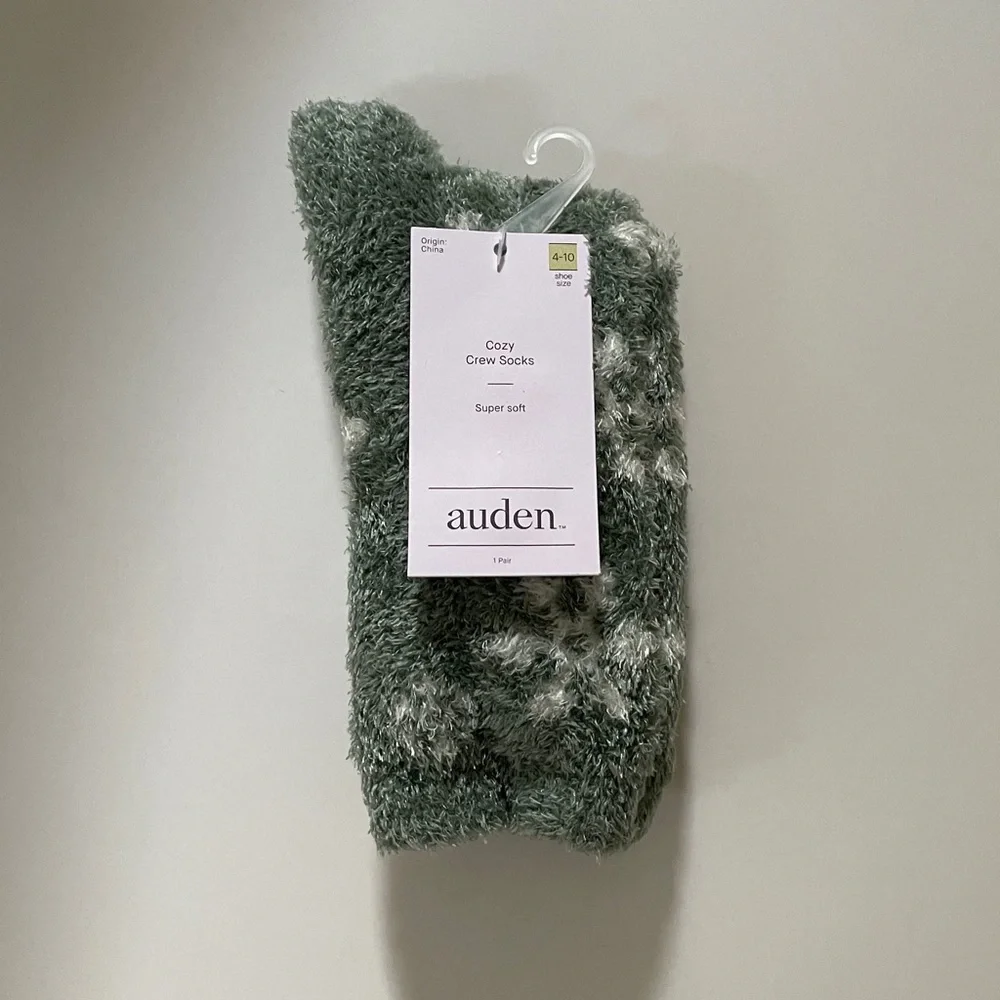 Auden Cozy Crew Socks Green White Soft